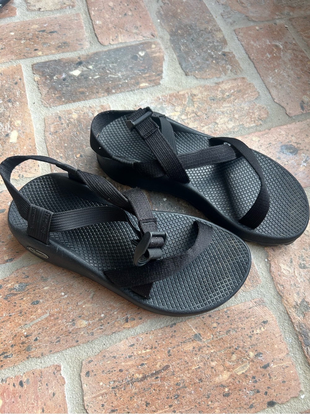 Chaco Black Womens Sandals Sz 9